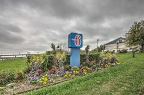 Motel 6-Dallas, TX - Northwest